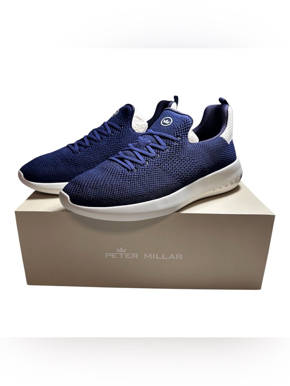 LADIES HYPERLIGHT GLIDE PACER.NAVY.
MSRP$155.00.NWT